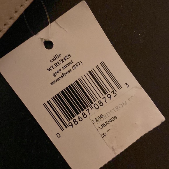 Kate Spade Beige Wallet - Picture 4 of 4